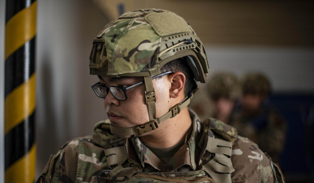 askeri kask puf noktalar modeller aksesuarlar